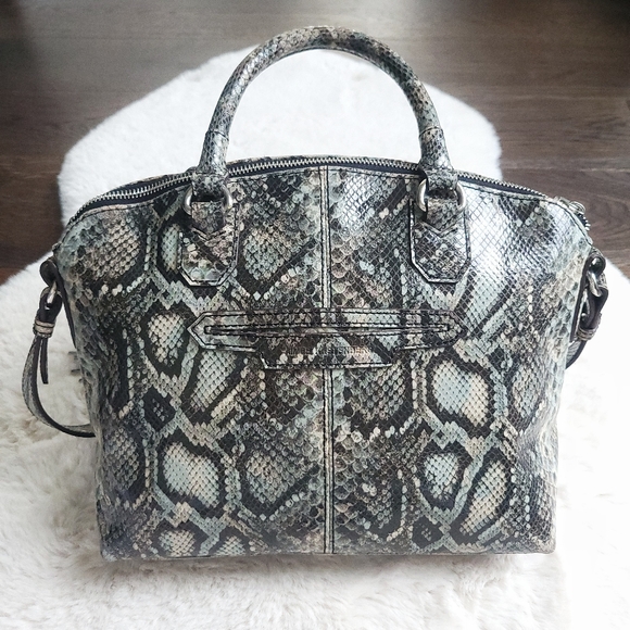 Aimee Kestenberg Snakeskin Patent Leather Chain Fringe Purse Y2K Shoulde… - Picture 16 of 16